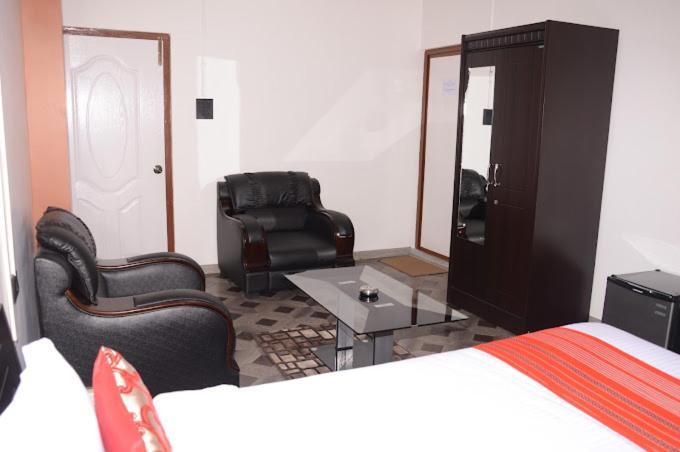 Holiday Hush Haven Hotel Shillong Exterior photo